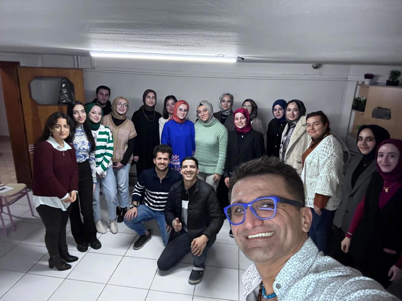 Bölümümüz öğretim üyesi Dr. Öğr. Üy. Fatih Mehmet Aslan, Konya Aile ve Sosyal Hizmetler İl Müdürlüğünde “Oyunca Dili’nin Keşif Süreci - Oyunun İyileştirici Gücü“ temalı 6 saatlik bir grup odaklı eğitim düzenlemiştir